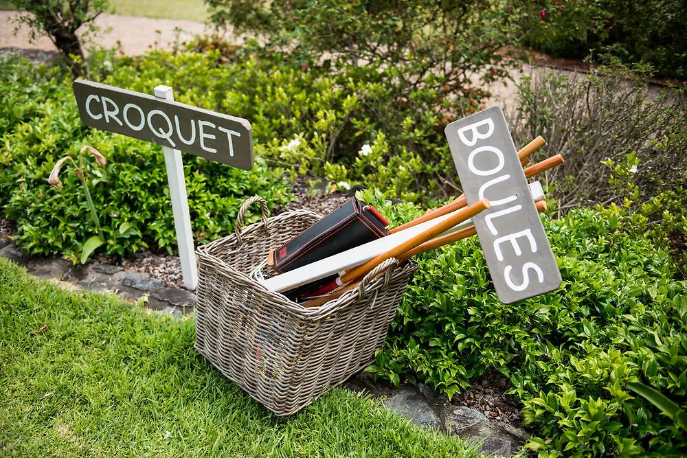 Spicers Clovelly Estate Montville 0*,